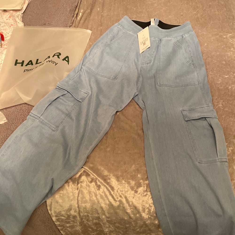 Brand new HALARA stretch denim wide leg pants